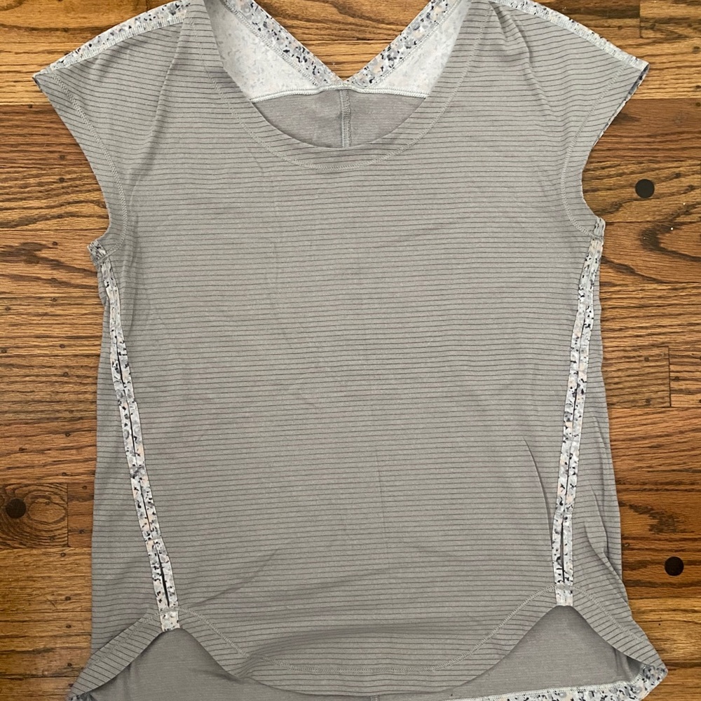 Lululemon T-shirt
